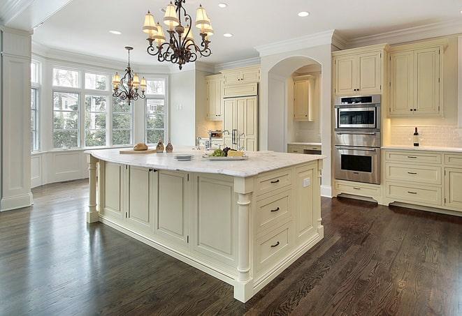 hardwood-look laminate floors in a newly renovated kitchen in Beachwood, OH